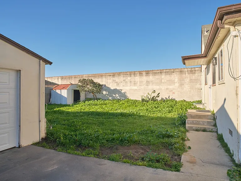 116 E Orchard St — Photo 12