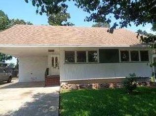 1613 Haring Rd, Metairie, LA 70001