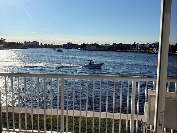 5th image of 1201 S Riverside Drive S #206