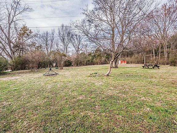 4th image of 1664 Blue Level Rd
