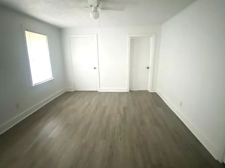 837 Fulton Ave — Photo 5