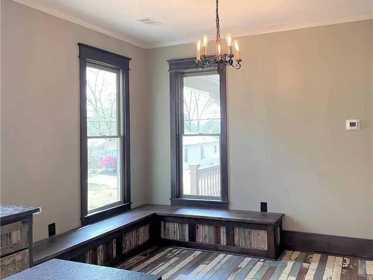 185 W Moreno St — Photo 3