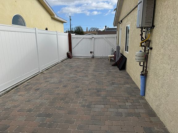 3rd image of 3403 W 187th Pl