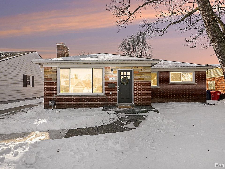 1st image of 15164 Deerfield Ave