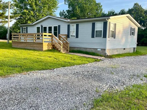 17227 Number 9 Blacktop, West Frankfort, IL 62896
