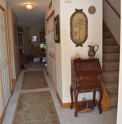 3rd image of 9261 Jordan Dr