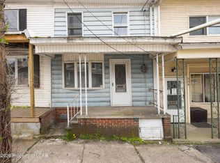 206 W Coal St, Shenandoah, PA 17976