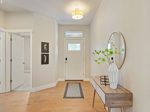 3rd image of 147 NE 58th Ave