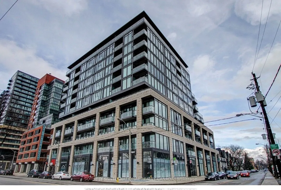 3 bed, $4,200 — Photo 1