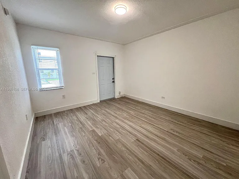 1900 Calais Dr #1904 — Photo 9