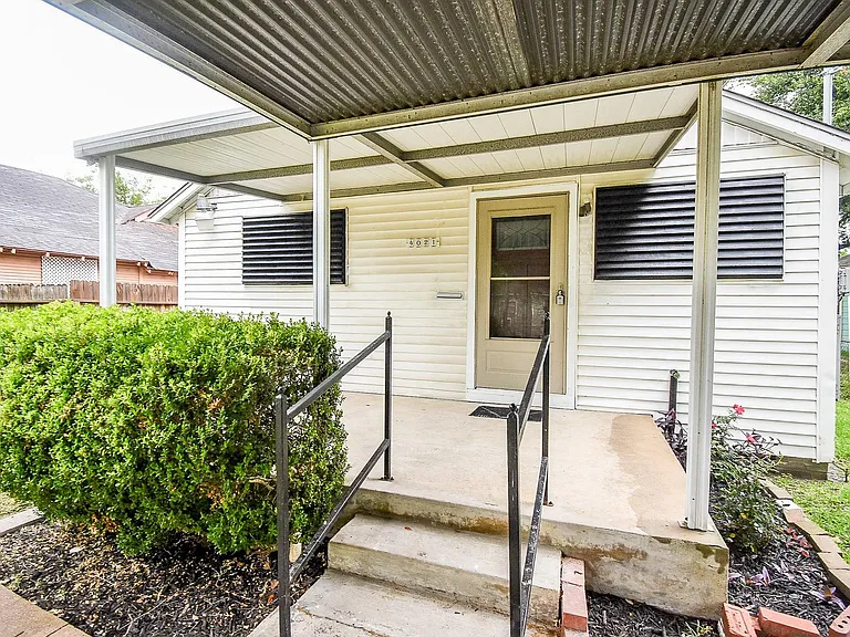 4021 Eddie St — Photo 2