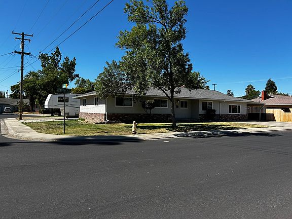 4th image of 916 Ventura Dr