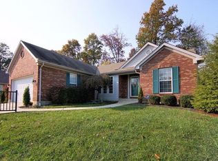 1146 Sparrowwood Blvd, Batavia, OH 45103