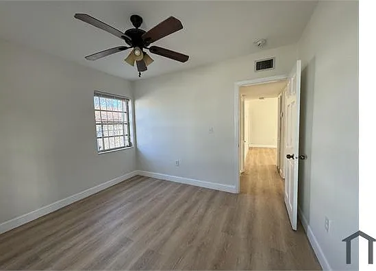 1421 SW 37th Ave — Photo 7