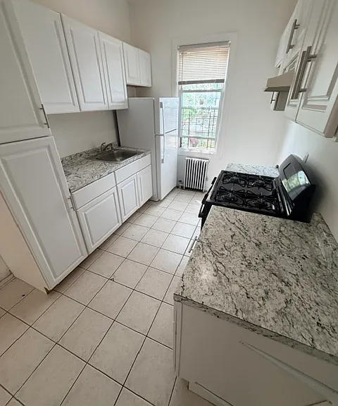 170 Atkins Ave #3 — Photo 2
