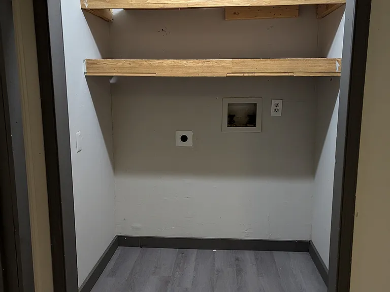 Park Station Apartments — Photo 14