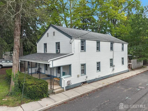 2 Titus Ave, Lawrence Township, NJ 08648