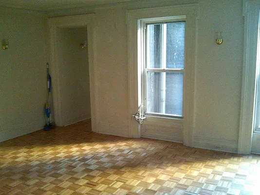 Rented by Green Line Realty | media 25