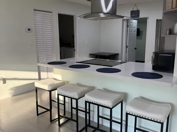 2314 Pinecrest Ct, West Palm Beach, FL 33415