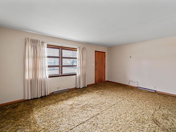 5th image of 636 11th St