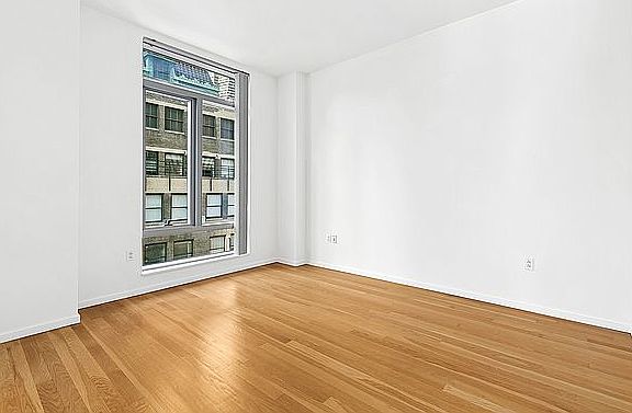 5th image of 18 W 48th St APT 19-C