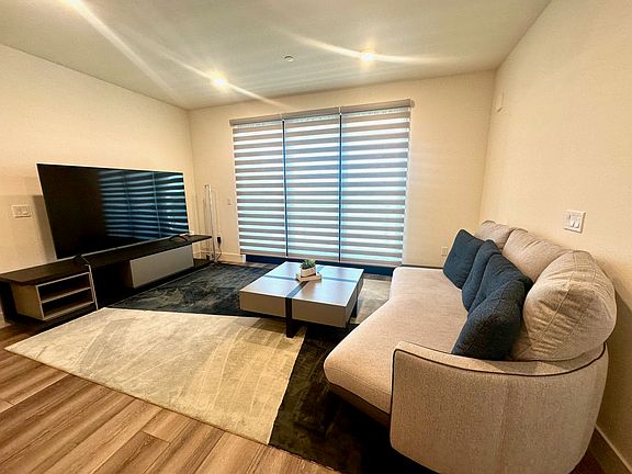 3rd image of 3578 Rambla Pl #615