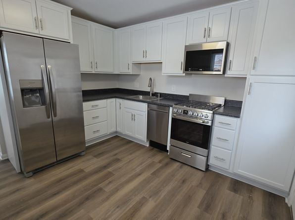 11817 W North Ave #3