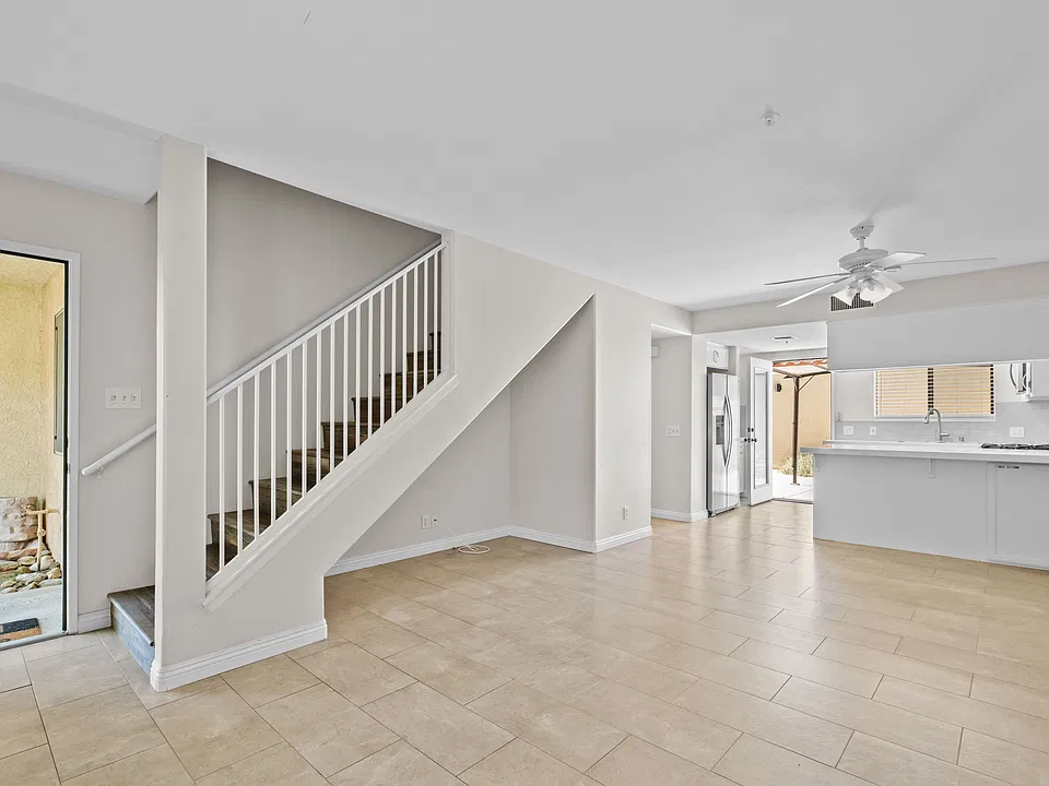 424 Tava Ln