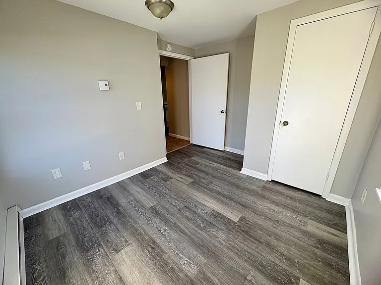 71 Jury St — Photo 15