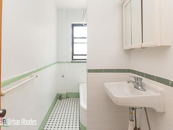 3rd image of 505 W Belmont Avenue Ua Ua Ua #Ua7