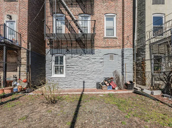 2884 Valentine Avenue image 25 of 26