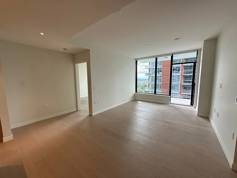 707 W 15th St #707 — Photo 10