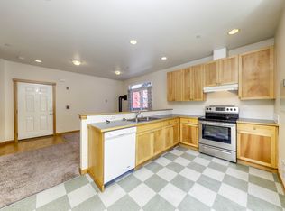 101 Sadie Ln NW #A, Bainbridge Island, WA 98110