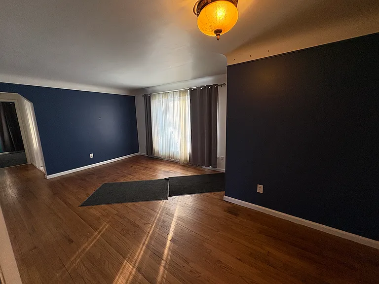 14998 Auburndale St — Photo 3