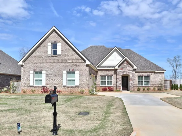 1348 Garrett Ln, Auburn, AL 36830