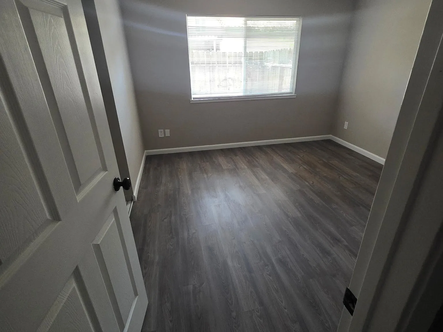 2 bed, 785 sqft, $1,900 — Photo 3