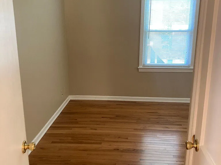 1605 Richmond Rd — Photo 34