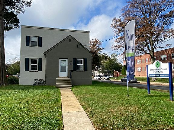 2nd image of 1010 Beechwood Ave APT B