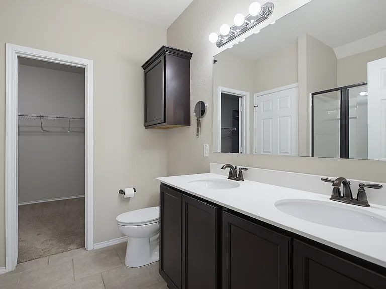 723 Trinity Star — Photo 20