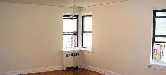 4th image of 2786 Bainbridge Ave APT 4A
