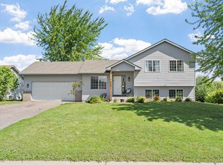 615 Buffalo Hills St, Buffalo, MN 55313