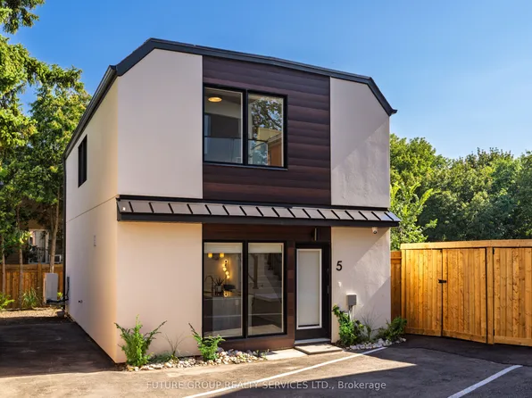 103 Cavell Ave Unit 5, Toronto, ON M8V 1P5
