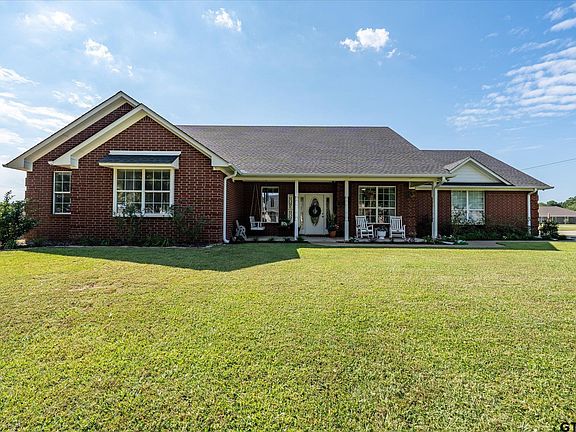 5th image of 22206 Ellis Dr