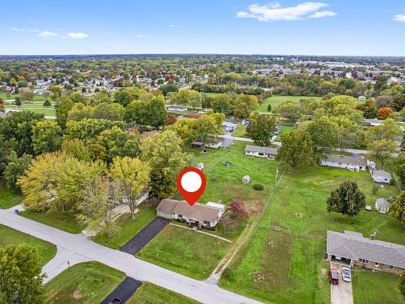 3rd image of 4889 S Douglas Drive