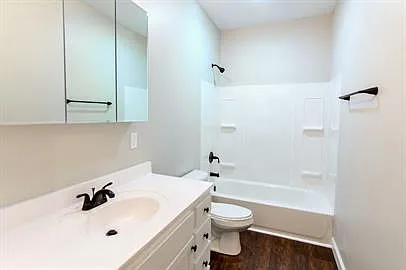 27 Michigan Ln — Photo 12