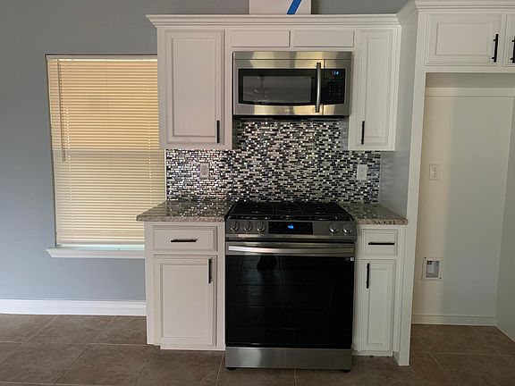 4th image of 4826 Prinston Dr