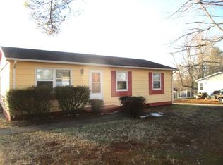 205 Southland Dr, Martinsville, VA 24112