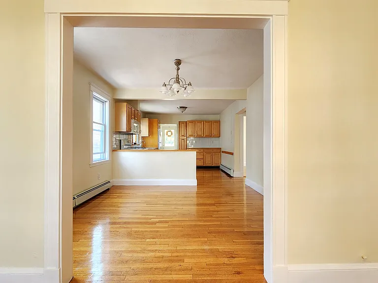 32 Cornell St #1 — Photo 4