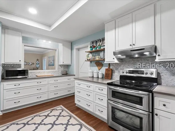 39 Cottonwood Ln, Hilton Head Island, SC 29926