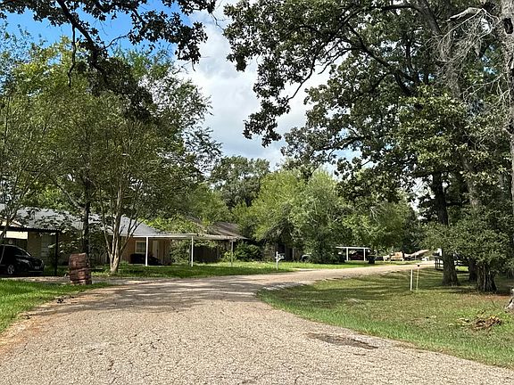 5th image of 110 Halo Dr